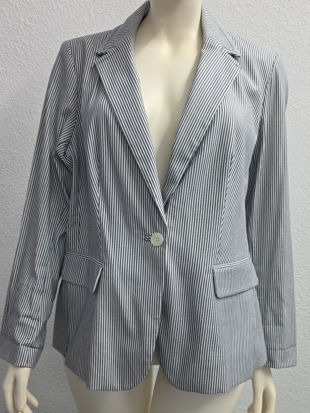 Lane Bryant Gray White Pinstripe One Button Blazer Jacket Women's Size 20